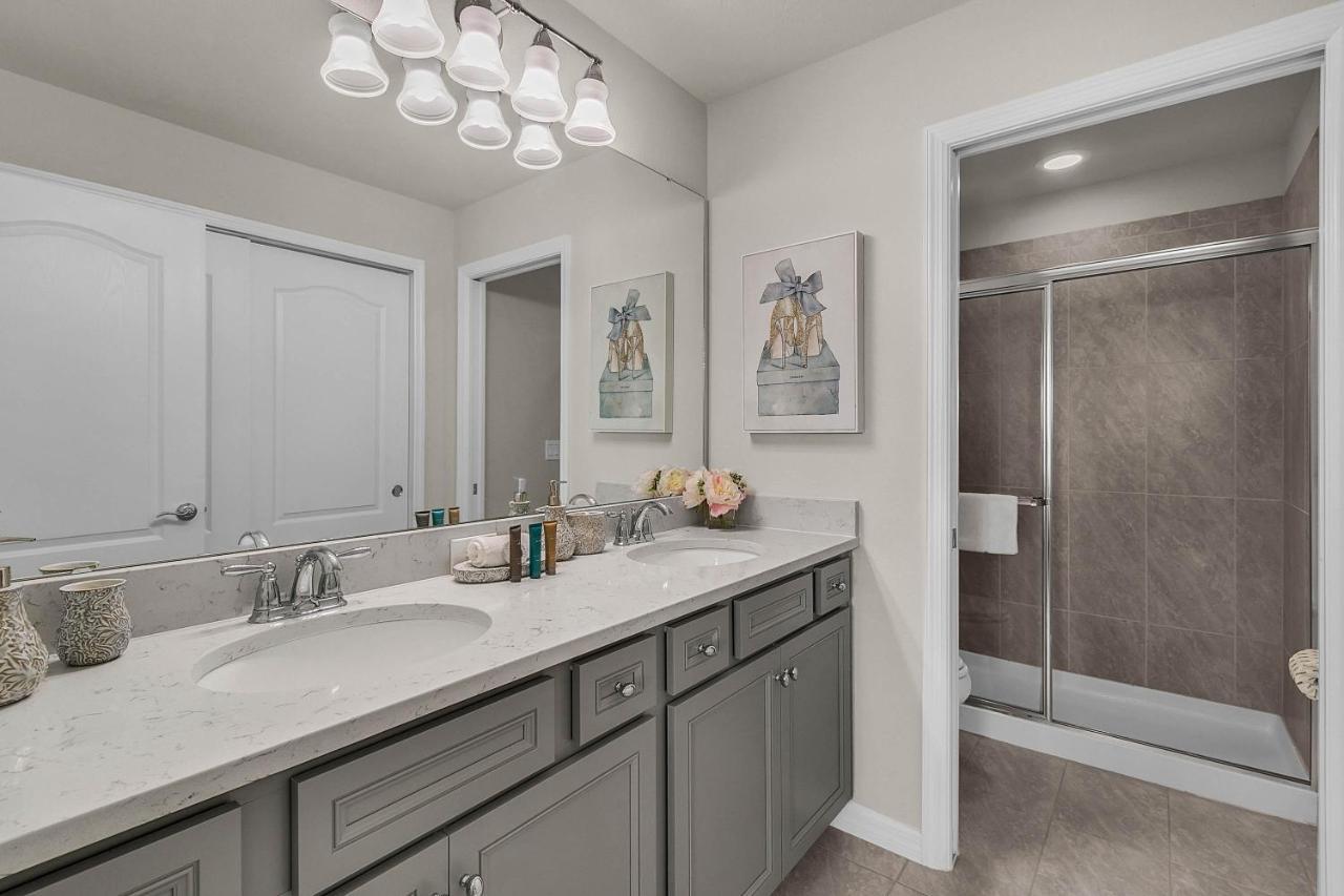 5 Bedrooms - 4,5 Bathrooms - Windsor At Westside 8928 Sa Orlando Extérieur photo